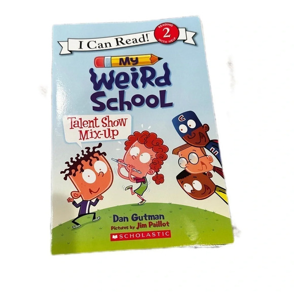 Easy Read Level 2 -4 Book Bundle Splat the Cat/ My Weird School - Picture 2 of 5